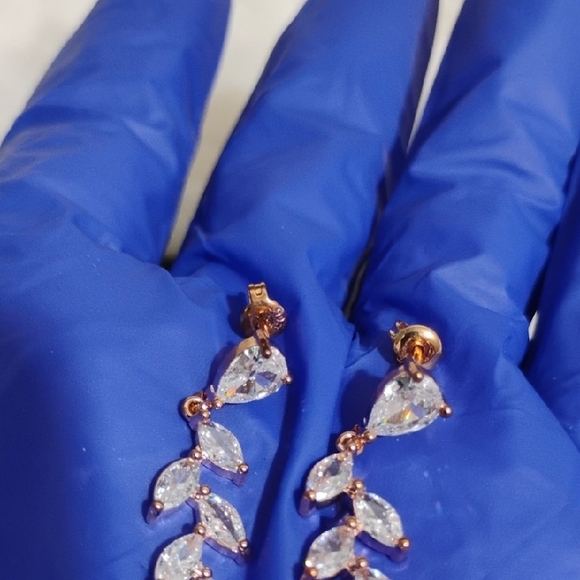 NWOT Rose Gold Over 925 Stamped Sterling Silver Marquis Drop Earrings W Box - Picture 4 of 9